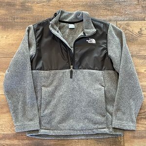 North Face youth boys pullover